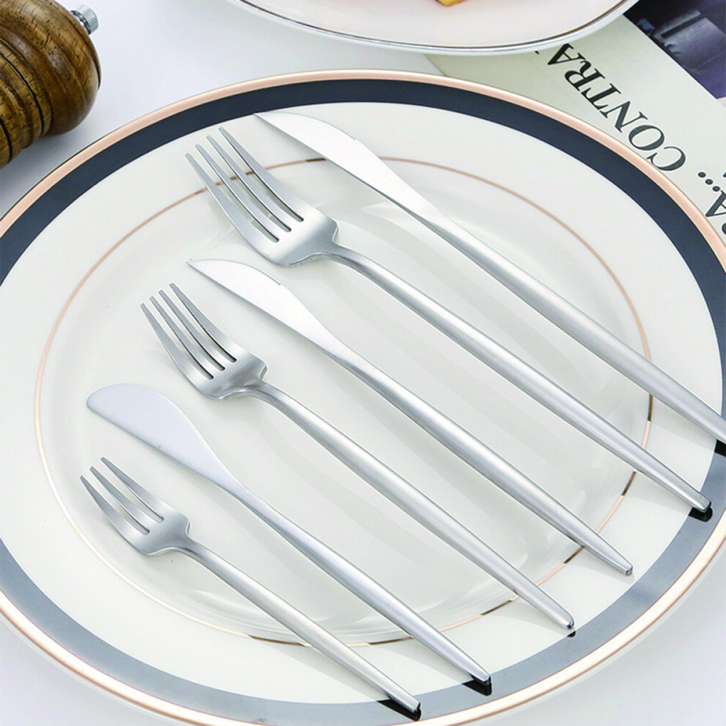 30pc CUTLERY DINNER SET STAINLESS STEEL METAL STAND RACK FORKS TEA SPOONS POLISH