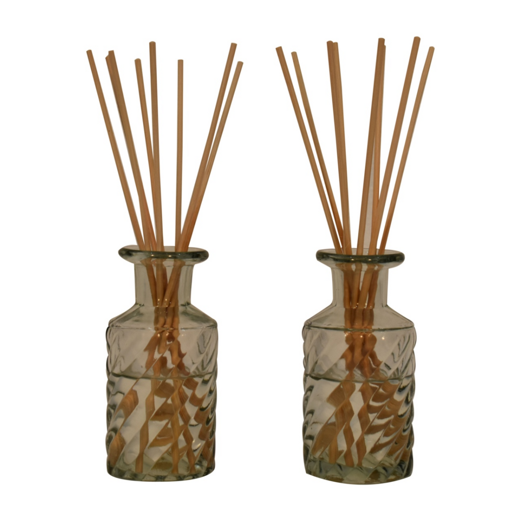 Lavender & Oud Reed Diffuser Set – Two Diamond-Cut Glass Bottles, Natural Oils