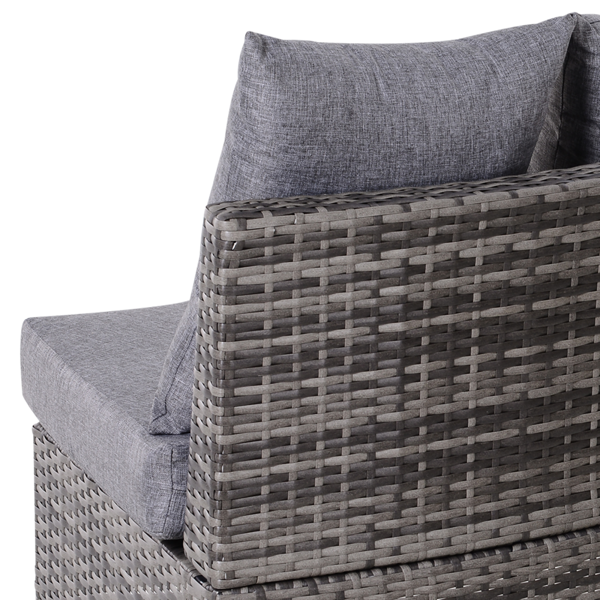 Half Moon Rattan 4-Seater Garden Set for Cosy Outdoor Lounging