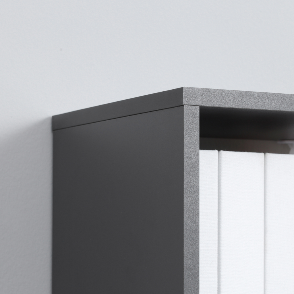 5‑tier freestanding bookshelf with open shelves.
9.png