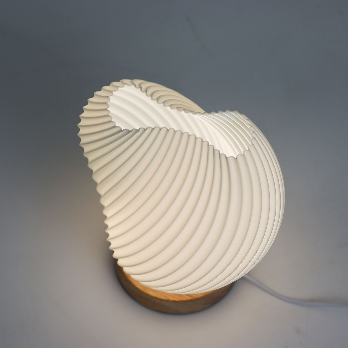 Fluted Cordless Table Lamp, Shell – alternative view 2