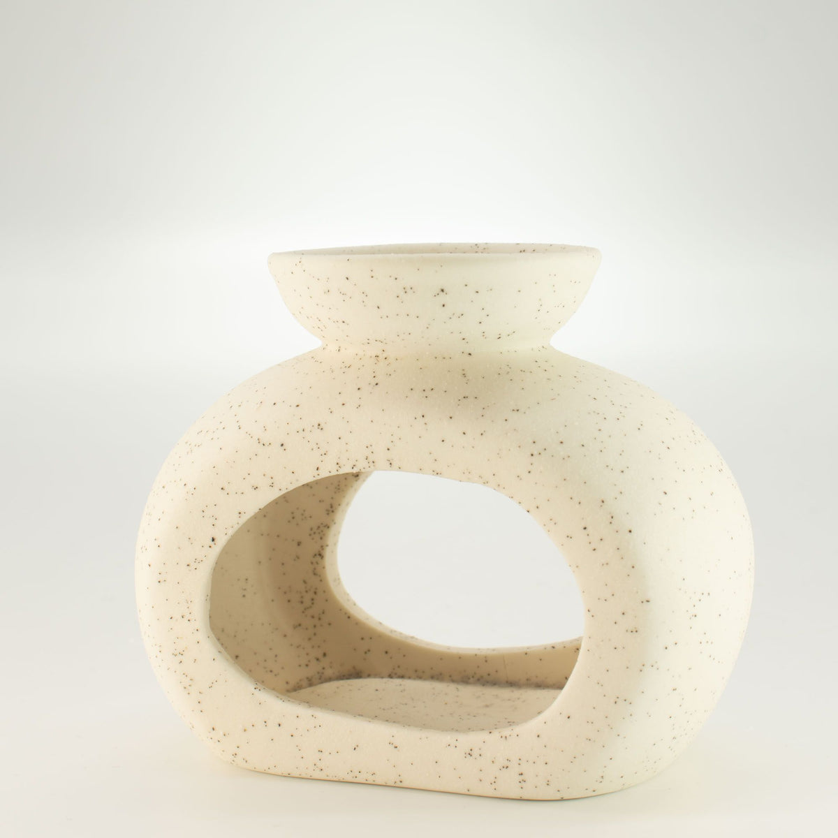 Oval Pebble Ceramic Oil Burner – Speckled Off-White – alternative view 4
