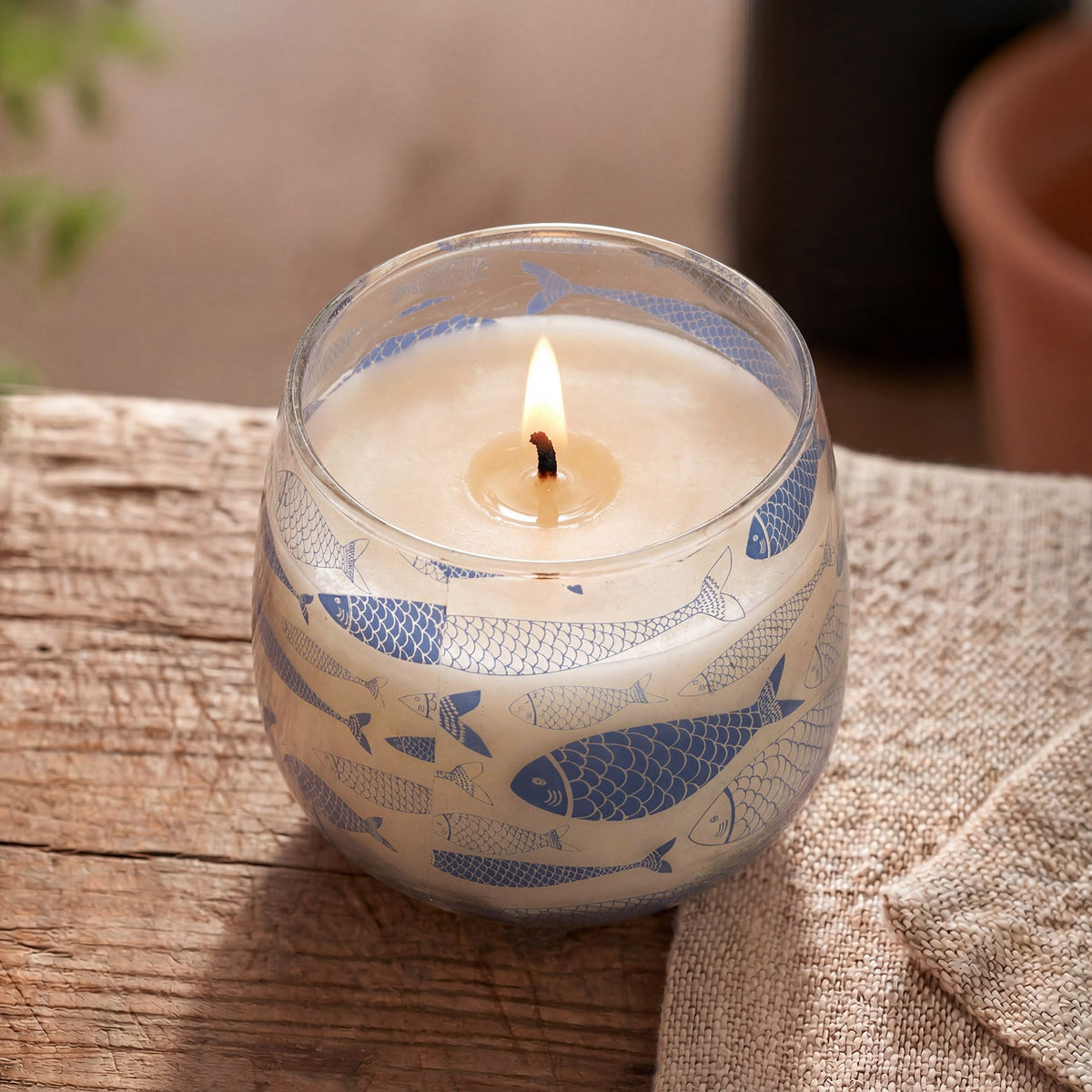 Seabreeze Coastal Glass Candle – Medium – alternative view 4