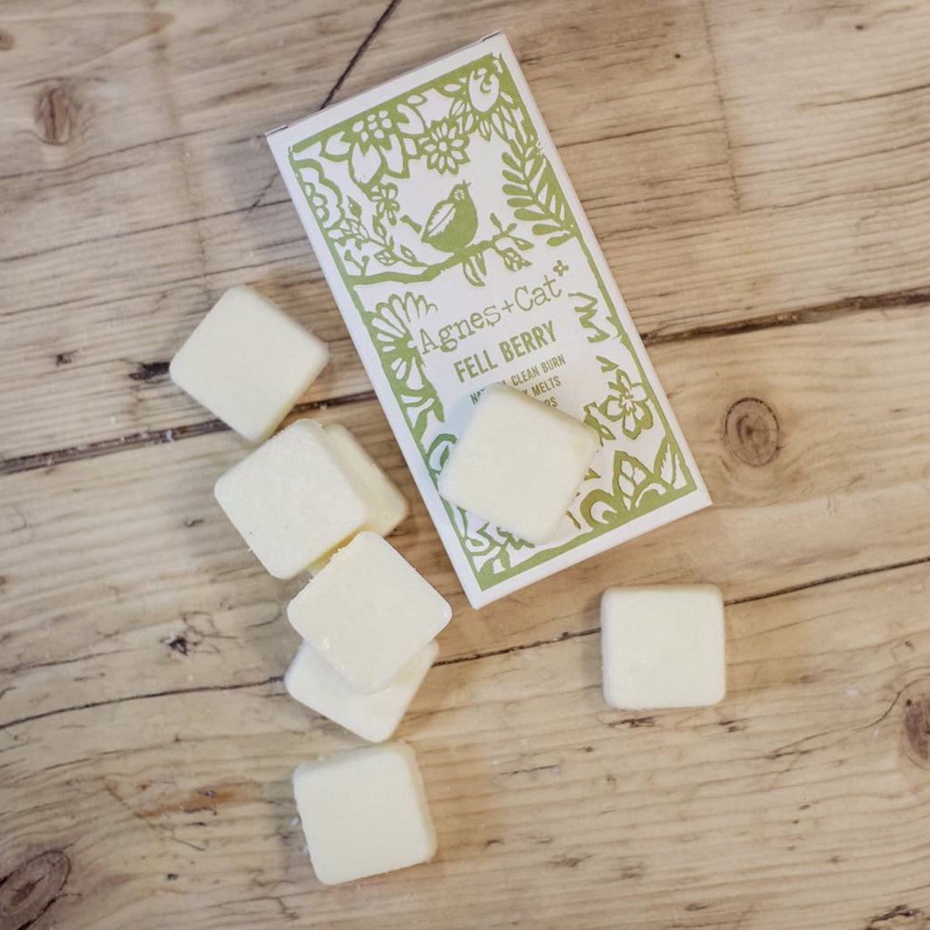 Fell Berry Soy Wax Melts, Box of 8 – alternative view 3